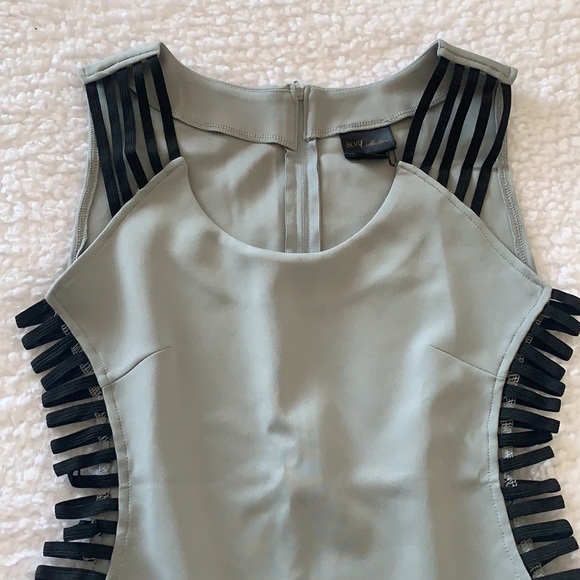 Casual, but sexy dress - Picture 2 of 3